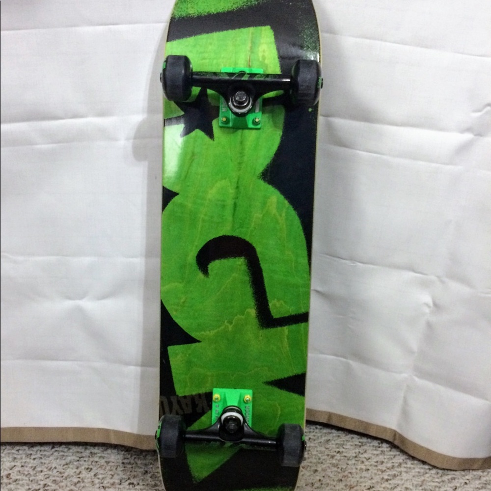 🔴SOLD🔴 DGK Shake Junt! Skateboard - Picture 3 of 6